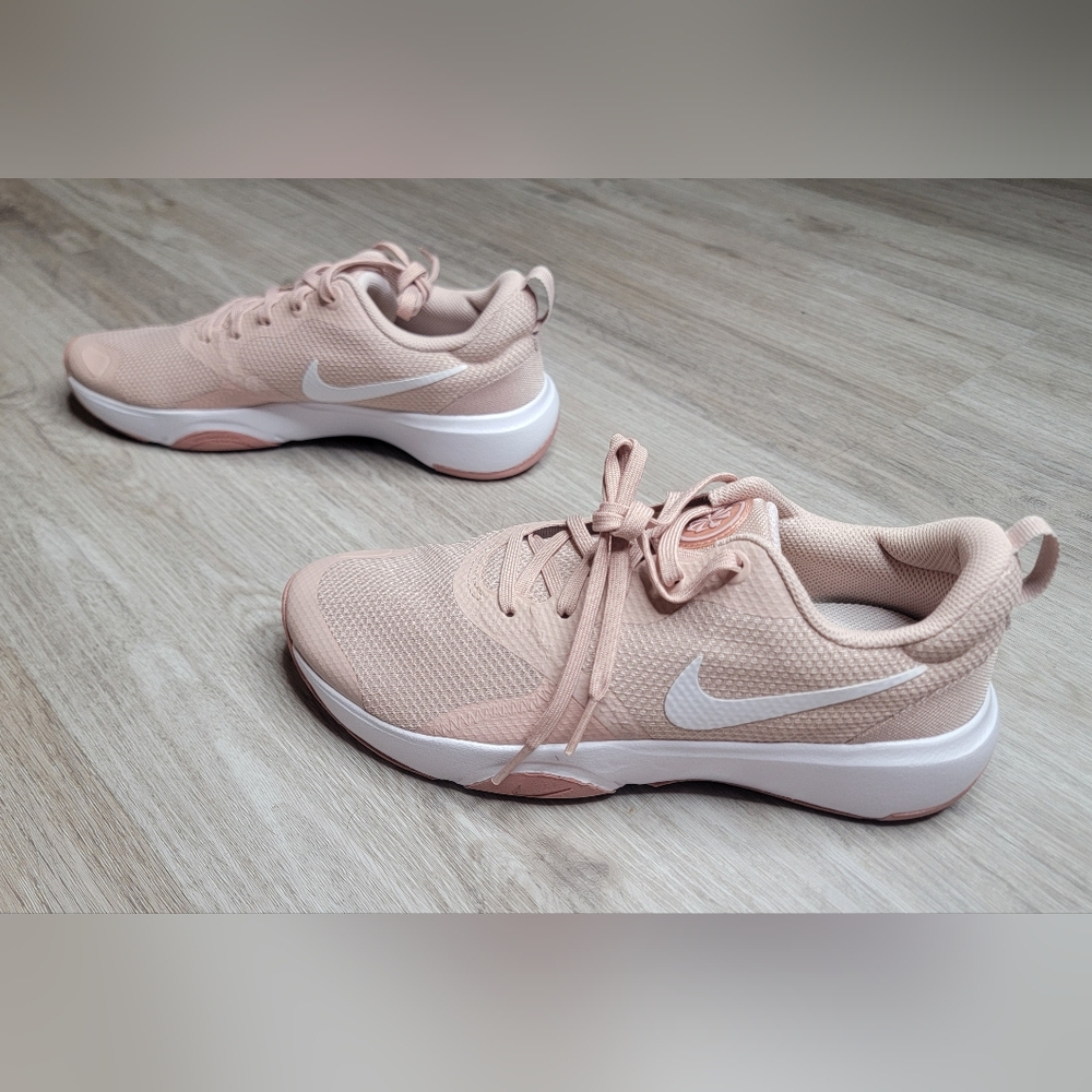 ‼️SOLD‼️Womens Pink Nike City  Trainers Shoes